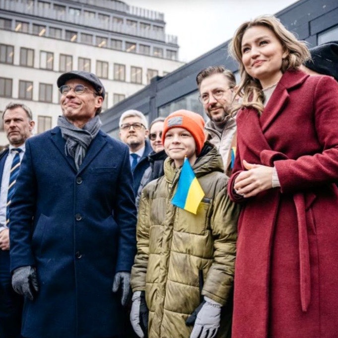 a_plakhotniuk's tweet photo. På alla ukrainares vägnar vill jag framföra våra hjärtliga gratulationer på 60-års dagen till @SwedishPM. Vi vill uttrycka vår djupa tacksamhet för allt stöd och all solidaritet Sverige gett oss under 2023. Tillsammans mot seger! https://t.co/Ern8VSi847