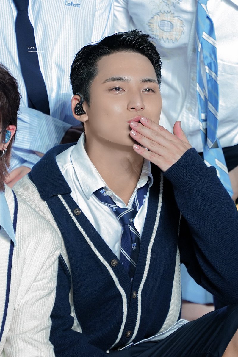 oursmingyu's tweet photo. 231224 FOLLOW #세븐틴 #민규 #MINGYU #ミンギュ #金珉奎 https://t.co/ohenuyNBpA