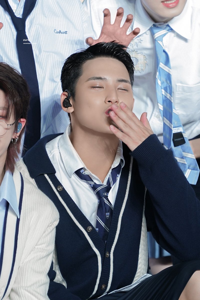 oursmingyu's tweet photo. 231224 FOLLOW #세븐틴 #민규 #MINGYU #ミンギュ #金珉奎 https://t.co/ohenuyNBpA