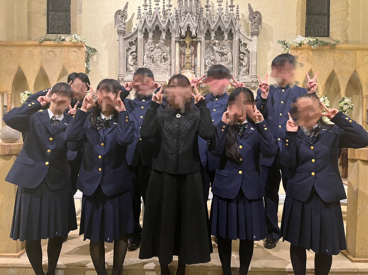 tdcikitai's tweet photo. 12月24日にステンドグラス美術館にて黒羽高校、大田原女子高校、大田原高校、合唱団のみなさんとメサイアコンサートを行いました🎄.*
素敵な空間で歌えてとても楽しかったです🎶
最高のクリスマスイブを過ごせました❤︎ https://t.co/k2QBliSiUo