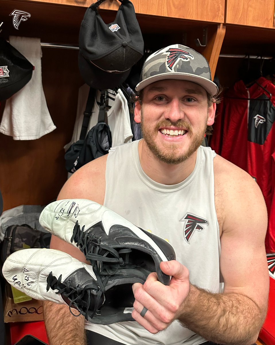 Putting purpose behind punts!

RT for a chance to win these signed <a href="/bpinion05/">Bradley Pinion</a> cleats!

#WPMOYChallenge