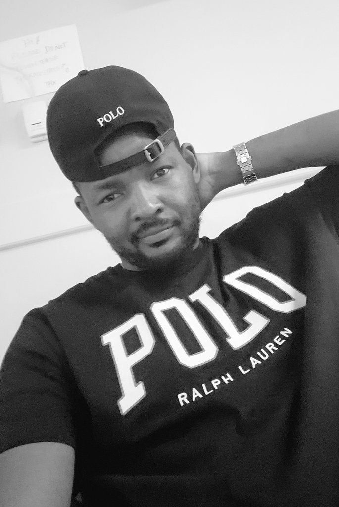 ALaiNbAgO's tweet photo. ✊🏽

#StandUp4peace
#StandUp4HumanRights 
#StandUp4Cameroon
#FridayInBlack
#EndAnglophoneCrisis 🇨🇲 https://t.co/A1c9CKy1DF