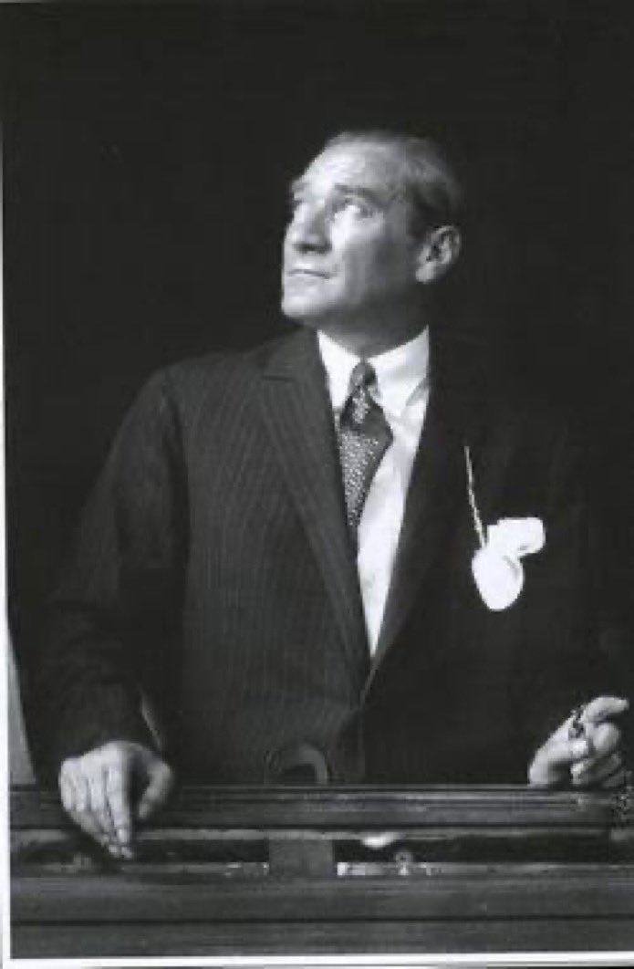 Türkiye Cumhuriyeti Devletinin 100. yılında sadece 3 kuruş için anlaştıklarınıza yüz verirseniz böyle başınıza çıkarlar. Az delikanlıysanız maça çıkmaz dönersiniz .

Her kötü işin sorumlusu sizsiniz <a href="/TFF_Org/">TFF</a> 
Yapamıyorsunuz , beceremiyorsunuz . Artık İSTİFA !!! 
#tffistifa