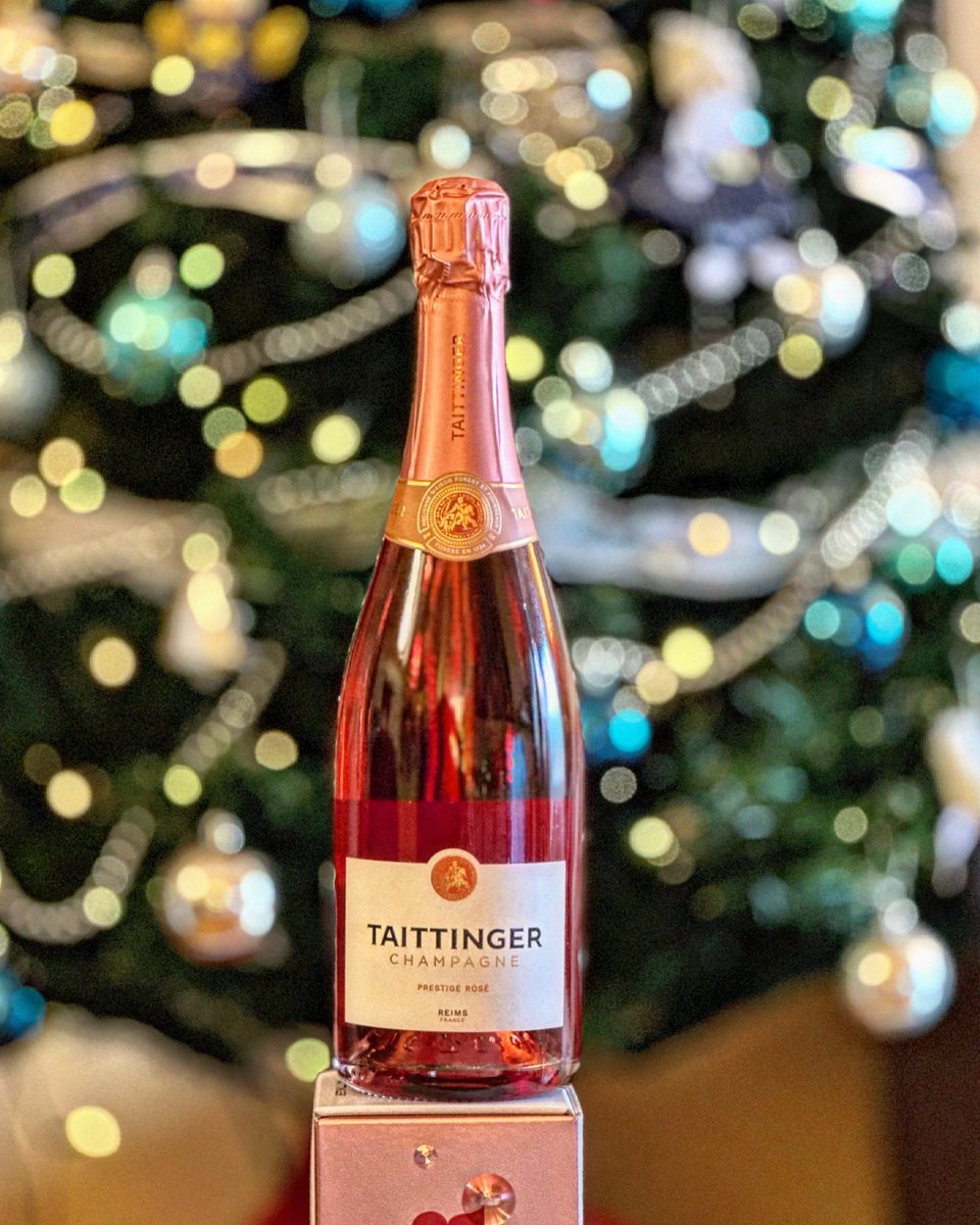 HA LLEGADO A LA REDACCIÓN…
El nuevo Taittinger Prestige Rosé <a href="/Taittinger_INTL/">Champagne Taittinger</a> que destaca inmediatamente por su capa de color tornasolado e intenso cuyo secreto radica en su elaboración… 
¡Chin chin!

#vino #wine #bodega #champagne #rose #burbujas