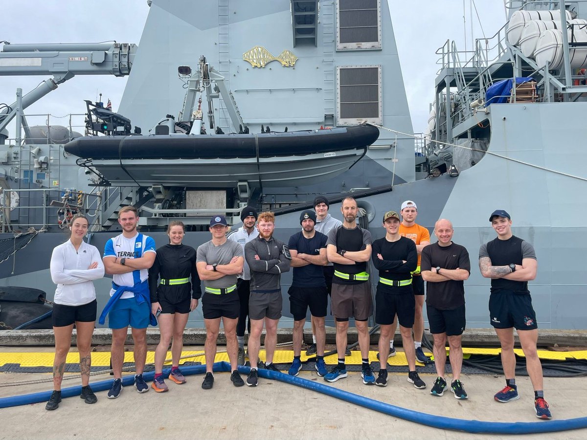 Members of our Ship's Company took part in a sponsored 12 mile run to raise money and awareness for @RNRMC. The event was organised by ETME Eaton in memory of his friend Lt Cdr Stuart 'Polly' Parrott and has raised over £2000 so far. BZ all! #GoForthAndConquer