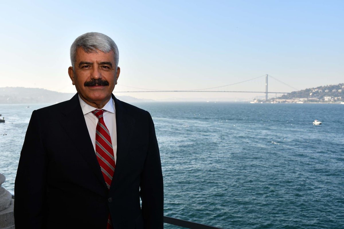 ProfDrHulagu's tweet photo. 📍 Kuleli Askerî Lisesi 

Milli Savunma Üniversitesi Yabancı Diller Yüksekokulu Kuleli Yerleşkesi Komutanlığı Yüksekokul Müdürü Prof. Dr. Hamit Haluk Selim hocamıza vermiş oldukları değerli bilgiler ve nazik misafirperverlikleri için çok teşekkür ediyorum. https://t.co/7dt4yOCwzT