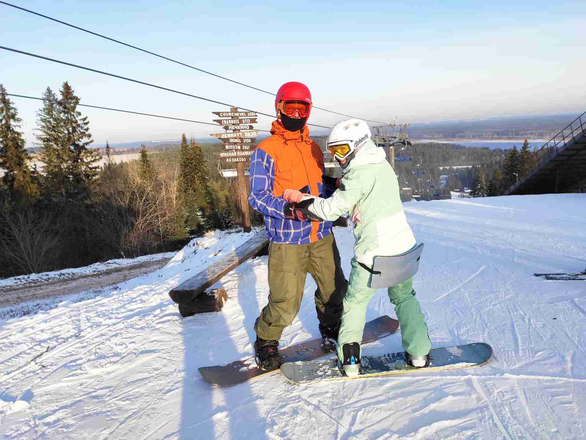 ProSkiPro's tweet image. В Нечкино, Удмуртия - с 8 по 13 января в дополнении к группам горных лыж и #детской образовалась ещё и группа сноуборда. Информация по известной ссылке proski.pro/nechkino
#сноуборд #горныелыжи #техникакатания #упражнения #обучение #совершенствование #инструктор #нечкино