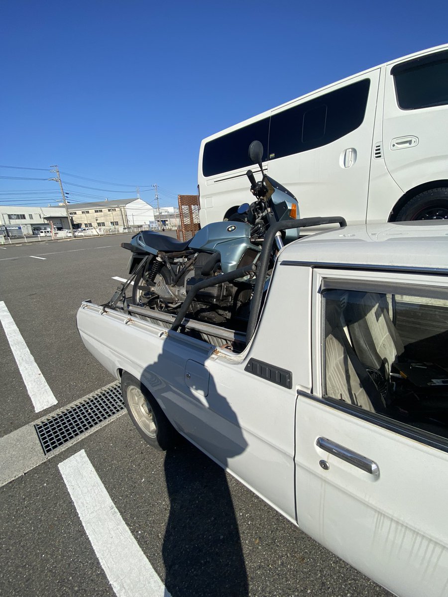 kraftmagic_bb's tweet photo. 車検日和。さすがに年末はバイク一台もおらんかった。
#k75 https://t.co/VTyrJ1ZdAI