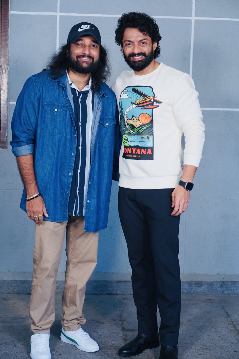 Tweetz_Teja's tweet image. #Devil #DevilTheMovie #DevilonDec29th #DevilBlockBuster #ManOfMasses𝐍𝐓𝐑 #Kalyanaram #devara #NTR30 #NTRNeel #tarak