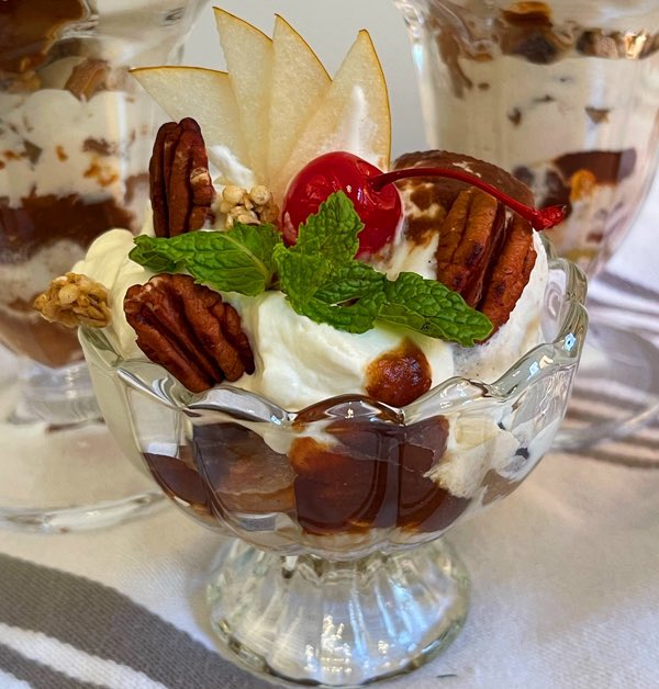 Subarashii Kudamono (@subarashiipear) on Twitter photo Happy New Year! 🍨 This sundae by <a href="/JudyJooChef/">Judy Joo</a> is sure to delight your guests.
wonderfulfruit.com/upload/recipes…
Shop wonderfulfruit.com
Promo code: 2023holiday
#recipe #sundae #chef #homechef #happynewyear #pears #delicious #yummy #freshfruit Happy New Year! 🍨 This sundae by <a href="/JudyJooChef/">Judy Joo</a> is sure to delight your guests.
wonderfulfruit.com/upload/recipes…
Shop wonderfulfruit.com
Promo code: 2023holiday
#recipe #sundae #chef #homechef #happynewyear #pears #delicious #yummy #freshfruit