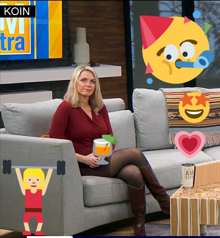 watchertv2000's tweet image. 2023 good year @jennyhKOIN @emilyburrisTV #bootbabe Rule the show all