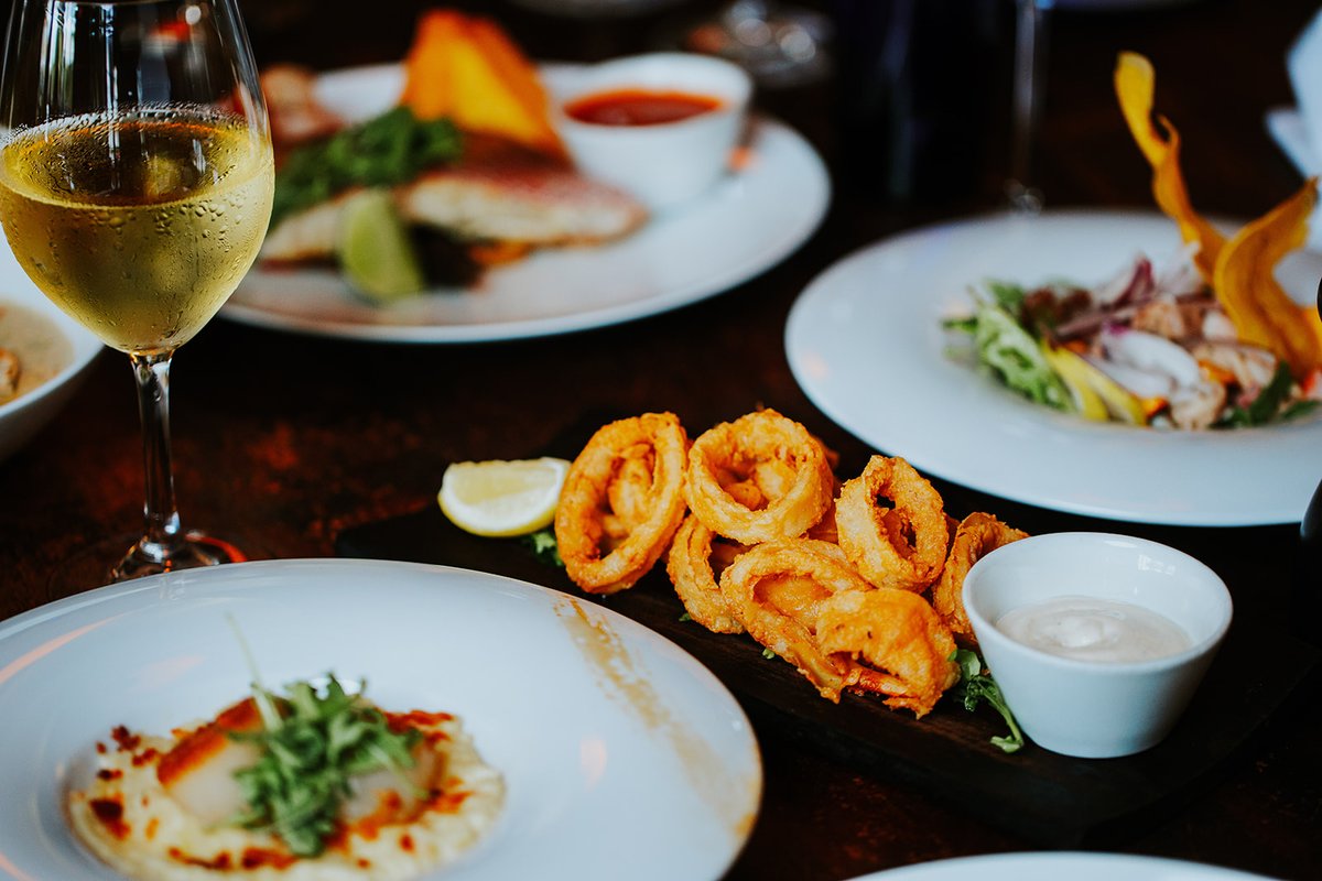Are you ready to dive into the ultimate culinary experience this New Year's weekend? Join us at Aqua Grill and make your celebration unforgettable with the finest seafood and a crisp glass of Prosecco. 🥂

Cheers to a fantastic weekend ahead! 🥳🦞🐟🦐 #NewYearAtAquaGrillAruba