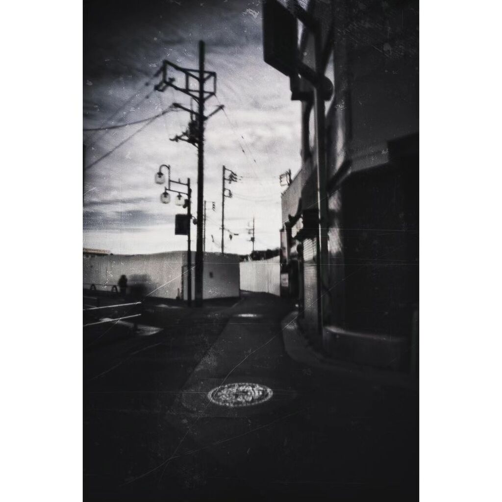 macoteauT's tweet photo. alley
#nikcollectionbydxo #shotonpinholepro #pinholecamera #_thisisjapan #voidtokyo #pinholephotography #streetphotography #urbanscape #inspirationcultmag #urbanphotography #shootermag_japan #monochromatic #pinholephoto #pinholeday #pinholephotograph #l… https://t.co/W1lSZydPEx https://t.co/W9zrc71N7Y