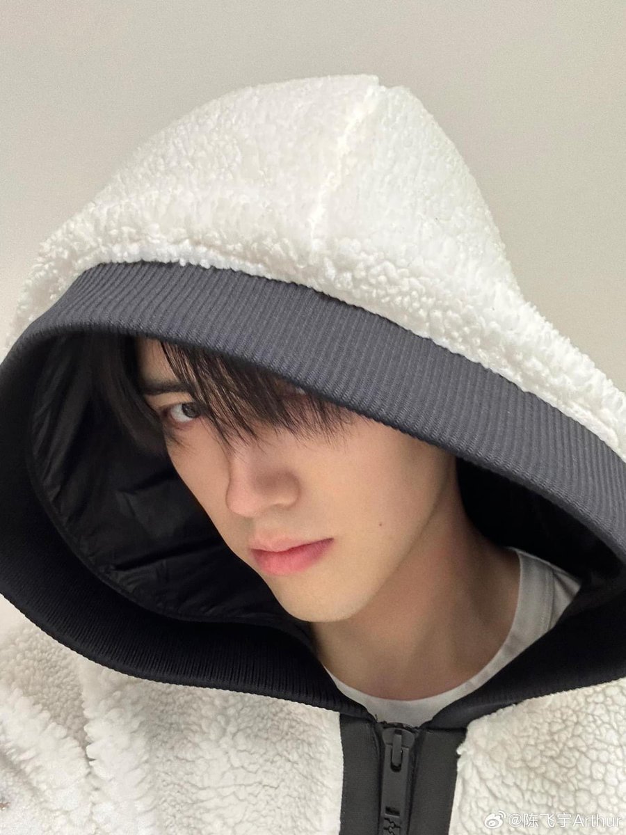 ArthurChenTh's tweet photo. 231229 #ChenFeiyu Weibo Update:

🐉

#เฉินเฟยอวี่
#陈飞宇
#ArthurChen https://t.co/CeOREYBBFh