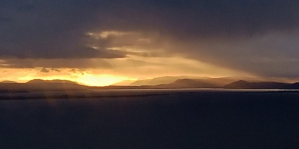 Sunset down the Great Glen. #Inverness #LochNess #R151