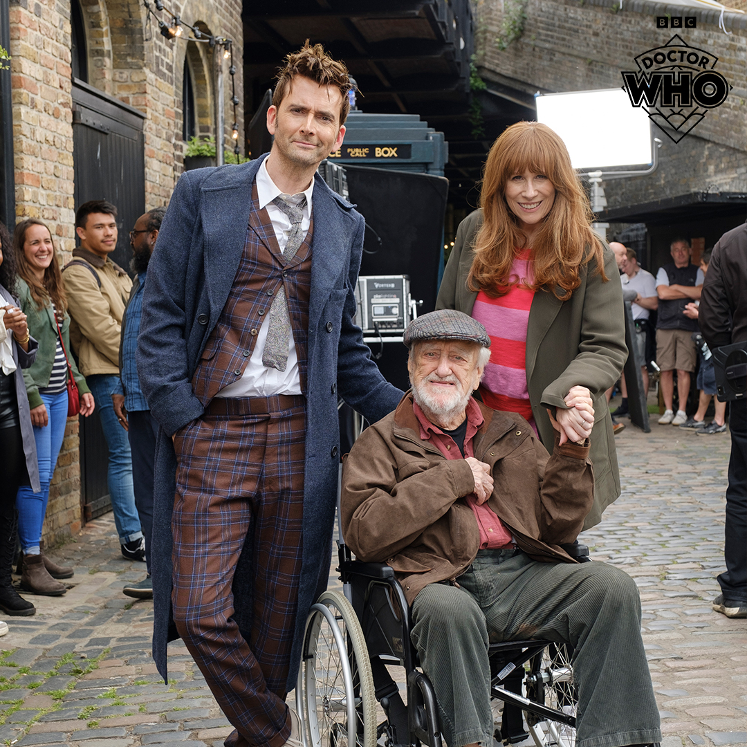 bbcdoctorwho's tweet image. "That lovely face! It's like springtime" ❤️❤️

Remembering the wonderful Bernard Cribbins, who played Wilfred Mott, on his birthday.