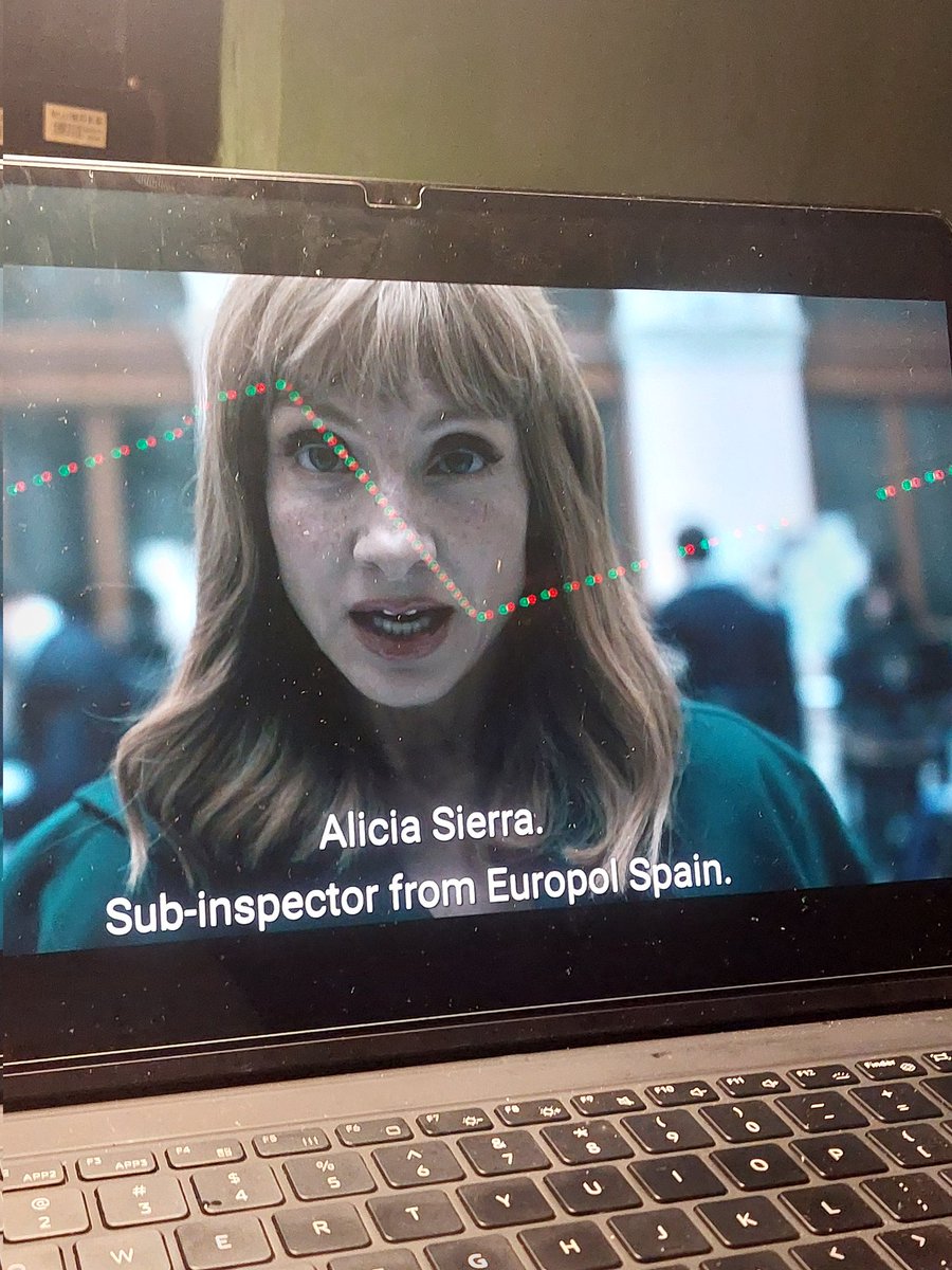 zel_gaooo's tweet photo. done binge-watching Berlin, cant wait for s2 (i hope they would) anw you get what you expect, a great spin-off 10/10 https://t.co/XqcFbD7W3D