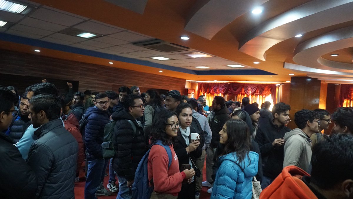 gdgkathmandu's tweet photo. Understanding RAG and Fine Tuning for Large Language models by Tarun R. Jainโจ
โจ Wondering how these techniques can elevate your projects? Share your burning questions and experiences below! ๐๐
#GDG #DevFest23 #devfest2023 #gdgkathmandu #ai #rag https://t.co/gOD2lqPvHr