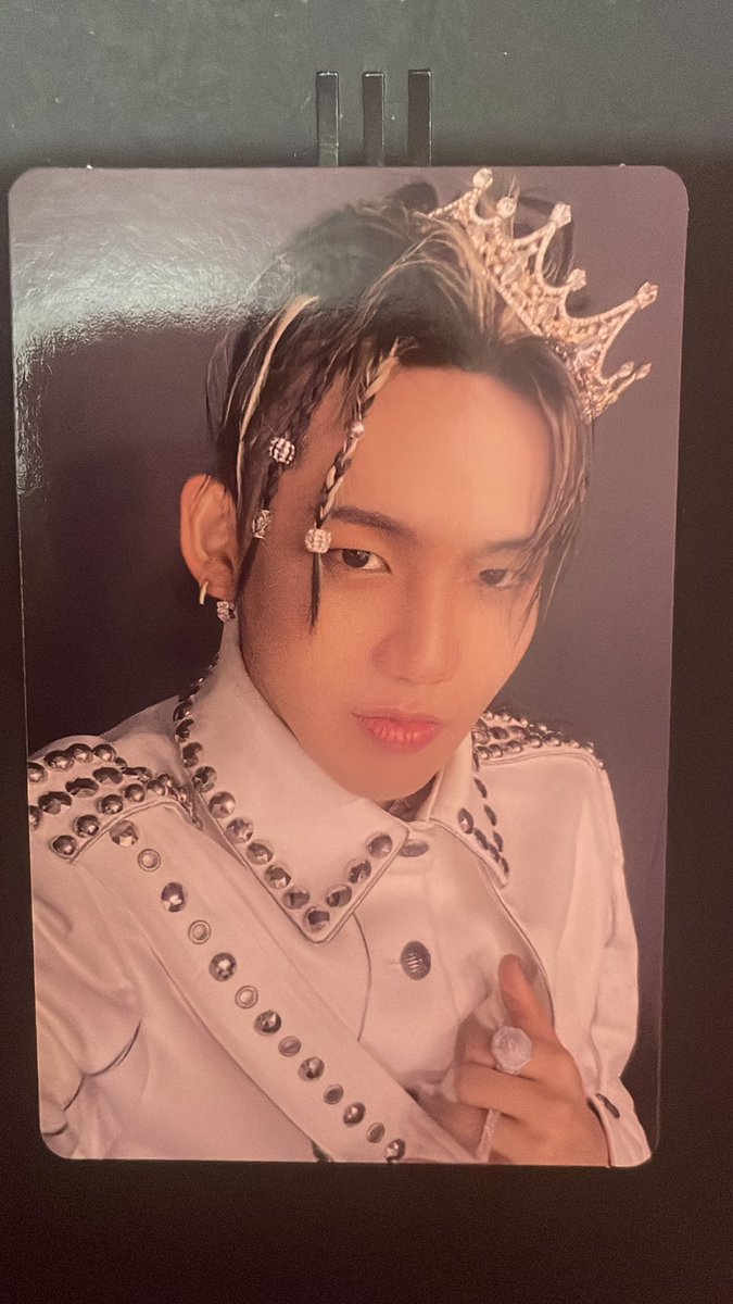 wts lfb 

FOR SALE!

reboot unsealed album 

price: 1000 PHP

dm me for inclusions 

first to like this post will have a freebie of a hyunsuk official pc (only when a sure buyer)

#TREASUREREBOOT #album #hyunsuk