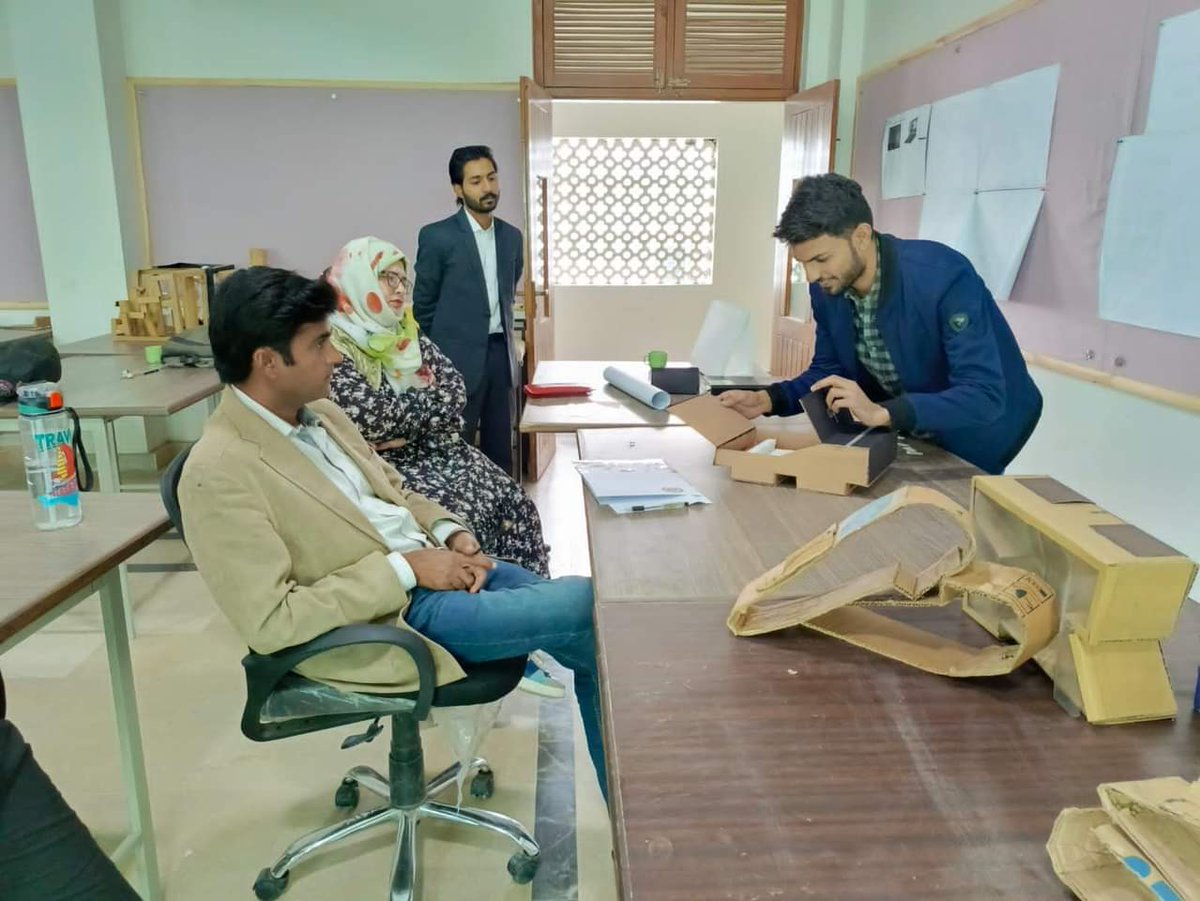 architectwaqas's tweet photo. Recently, we invited two practicing architects, Ar. Ghulam Murtaza Shar and Ar. Abdul Malik Jatoi, to evaluate the student's work as an external examiner.
#AU #Aror #ArorUniversity #Sukkur #Jury #Architecture #FoundationStudio #design #ArchitectureEducation #Pakistan #Sindh https://t.co/DXPXEmPNk2