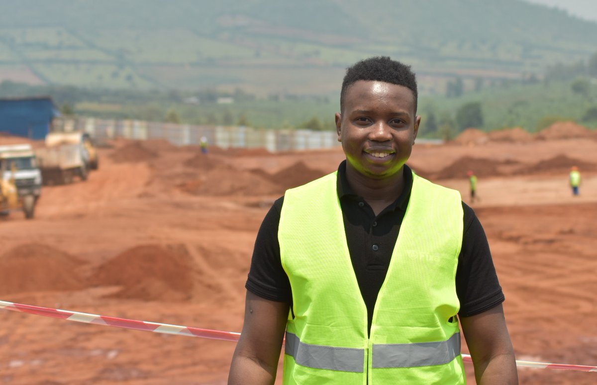 .@captain_zim, a young leader from UNDP and @SamsungMobile's #Generation17, is using technology and innovation to create opportunities for young people in Africa while advancing the #GlobalGoals.

Find out more in one of our most read blogs of 2023: go.undp.org/QbCQ