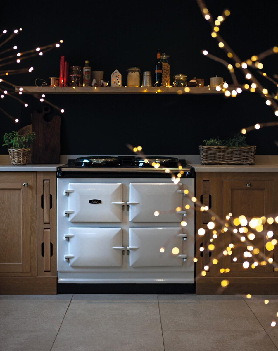 The AGA eR7 cooker lets you adjust the ovens to your preferences &amp; independently turn on the ovens &amp; hotplates. It has the lowest running costs among cast iron heat-storage range cookers with its programmable features.

#AGA #CookingWithStyle #LowRunningCosts #EnergyEfficiency