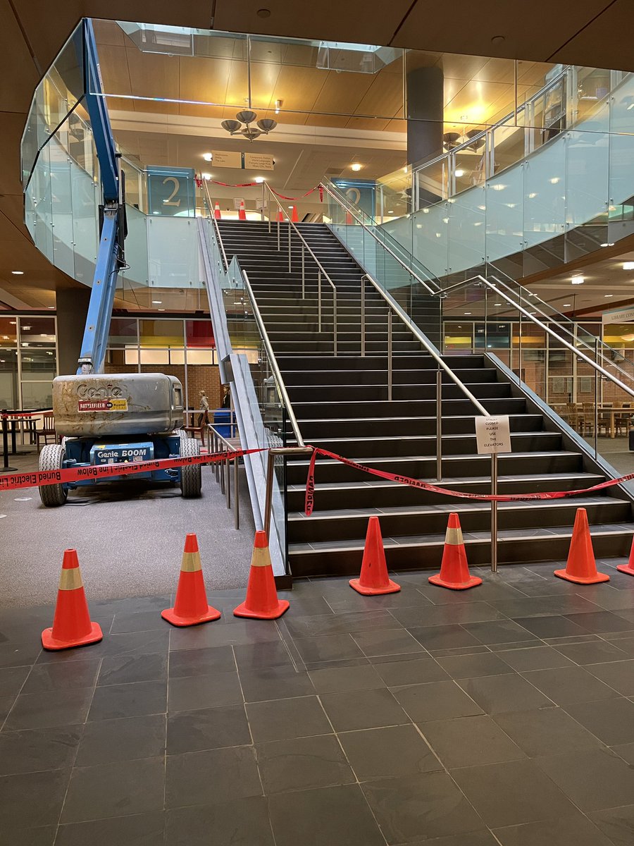 londonlibrary's tweet image. Heading to Central Library today? Please use elevators - stairs are closed as we work on repairing lighting. As well, parts of 3rd floor are inaccessible due to roof leaks after the rain.