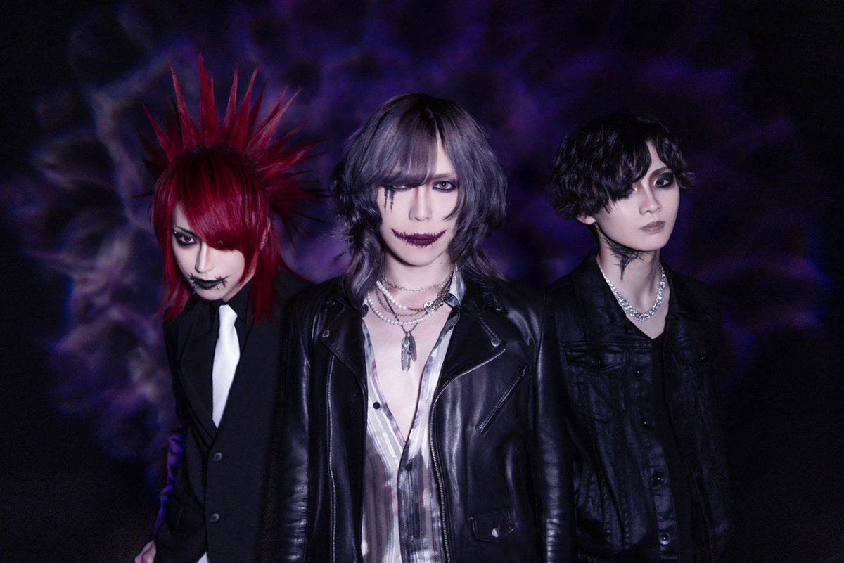 THE DESPERADO - THE OVER (лирик-видео)
vk.com/wall-26788782_…

#jrock #visualkei #THEDESPERADO #THE_DESPERADO