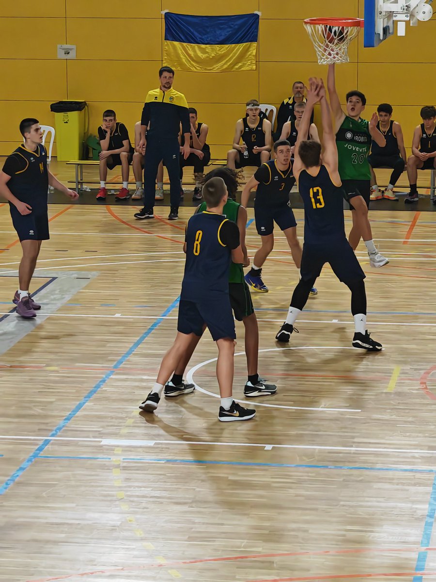 Coach Teo tweet media