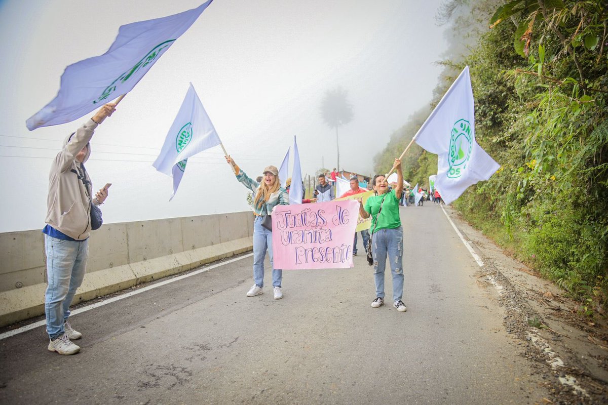 Santiago Sierra Latorre tweet media