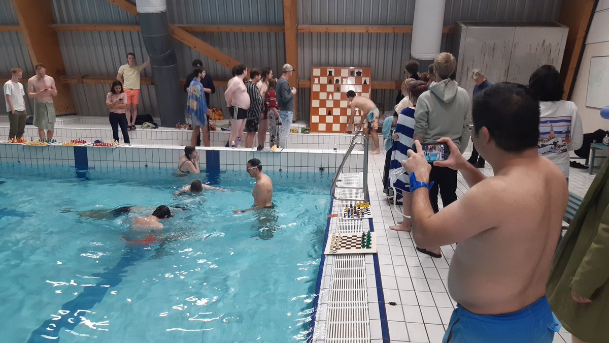 benno_jongh's tweet photo. Nederlands kampioen Onderwaterschaken 2023 is Zyon Kollen! Hij versloeg in de barrage grootmeester Sipke Ernst. Bij de vrouwen mag Josephine Damen zich de beste van het land noemen. #chess #schaken #chessfestival https://t.co/KqL1ydg2ew