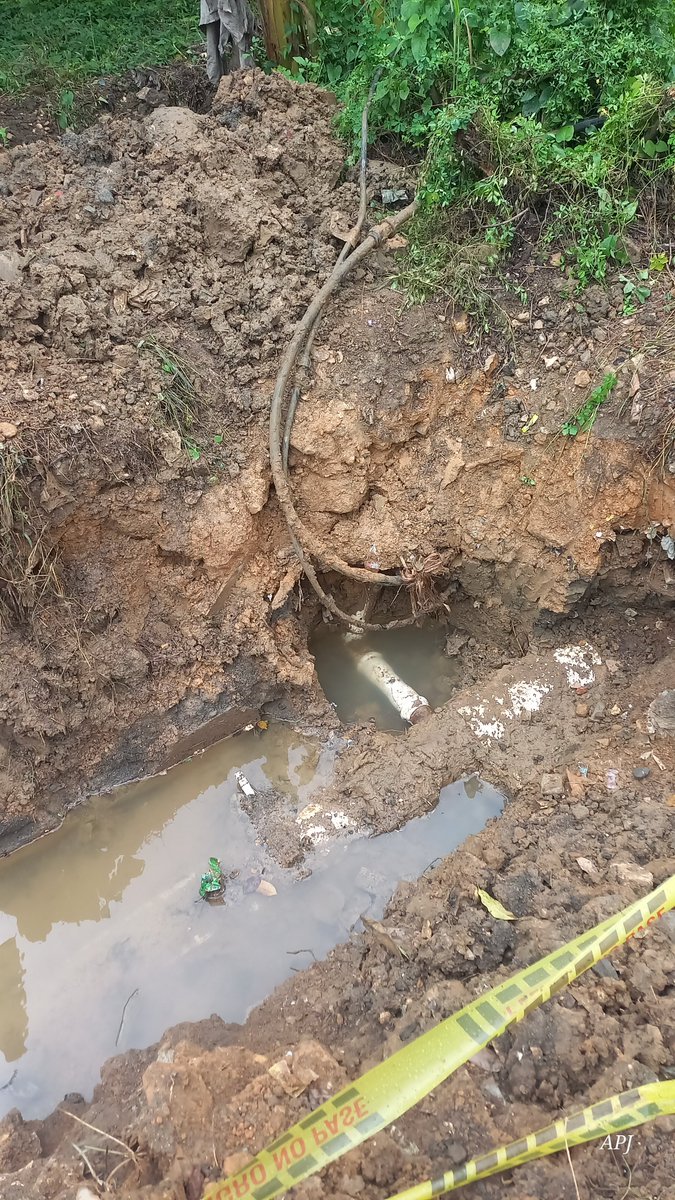 ampjaros's tweet photo. Y llegá el año nuevo y sin agua.

Gracias a @Veolia_Co secciónales Montería porr dejarnos sin agua en estas fiestas. https://t.co/yBjAi5Qtdr