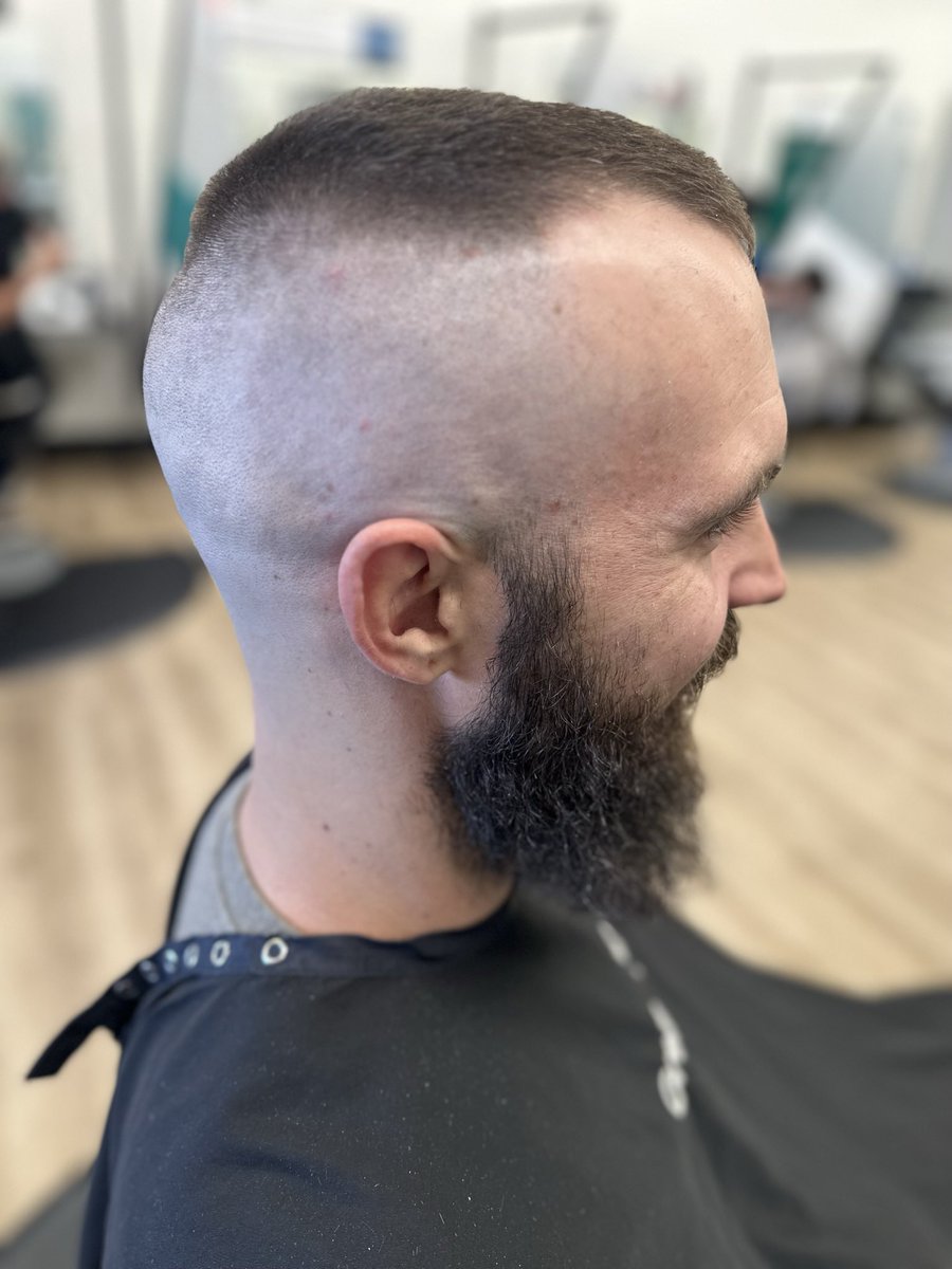 TumblesMopar's tweet photo. Forever dropping fades like I know what I’m doing https://t.co/mlTXTVSk0t