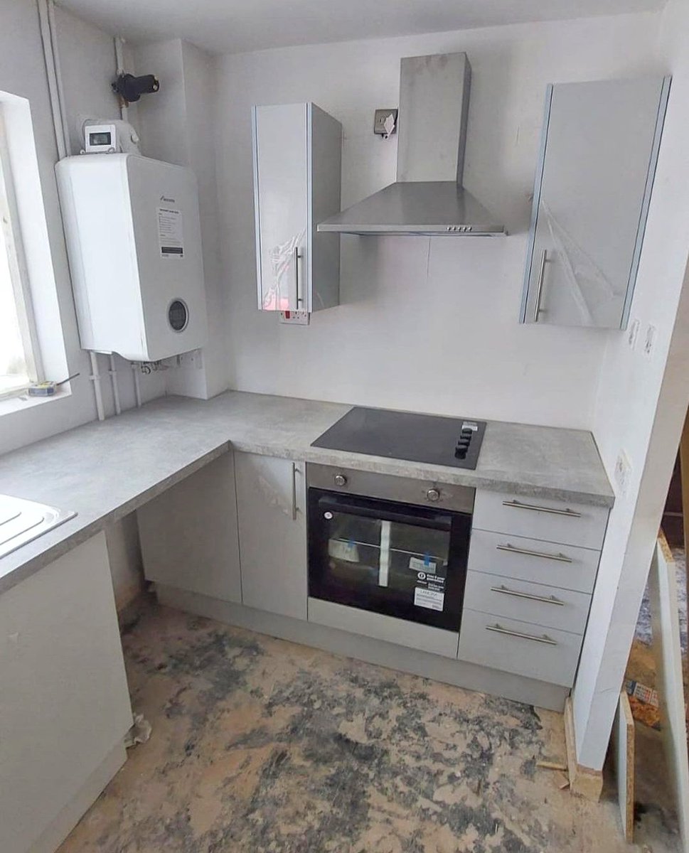 TopKitchensUK's tweet photo. Deck out your home with the best-looking kitchen cabinet today. Elevate your kitchen, maximize your style. 🌟🍽️✨
Credit: @Rapidkitchens

#cloutmma3 #cloutmma #PAKvsAUS #Gina #Wagner #Roberts #Rocky #Hugo #RNLI #ToryMP #Bury #Collins #Security #Gaza https://t.co/kH8gTSecxN