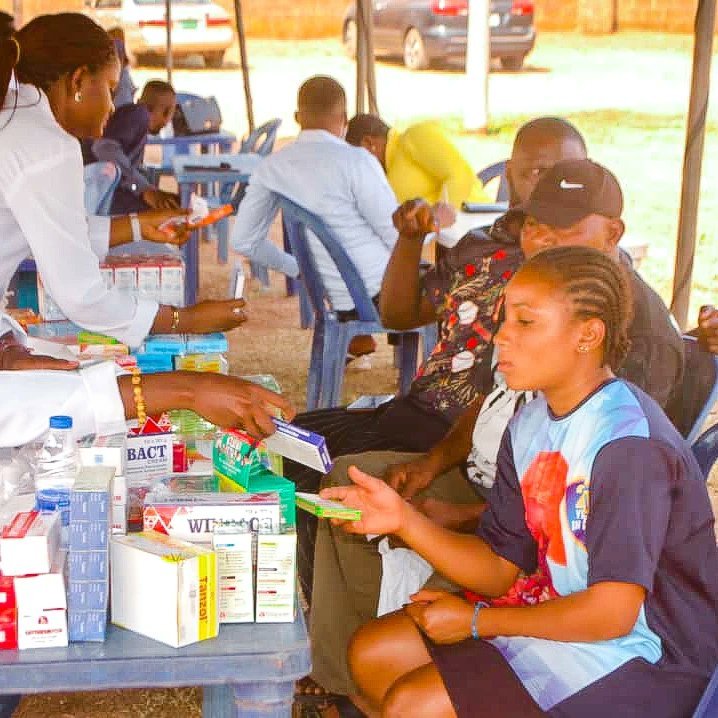 Day 1:  Free medical outreach in Ekpoma ( Edo Central) by ECSDI Team.

#medicaloutreach #ecsdi #edo #auchi #freemedicals