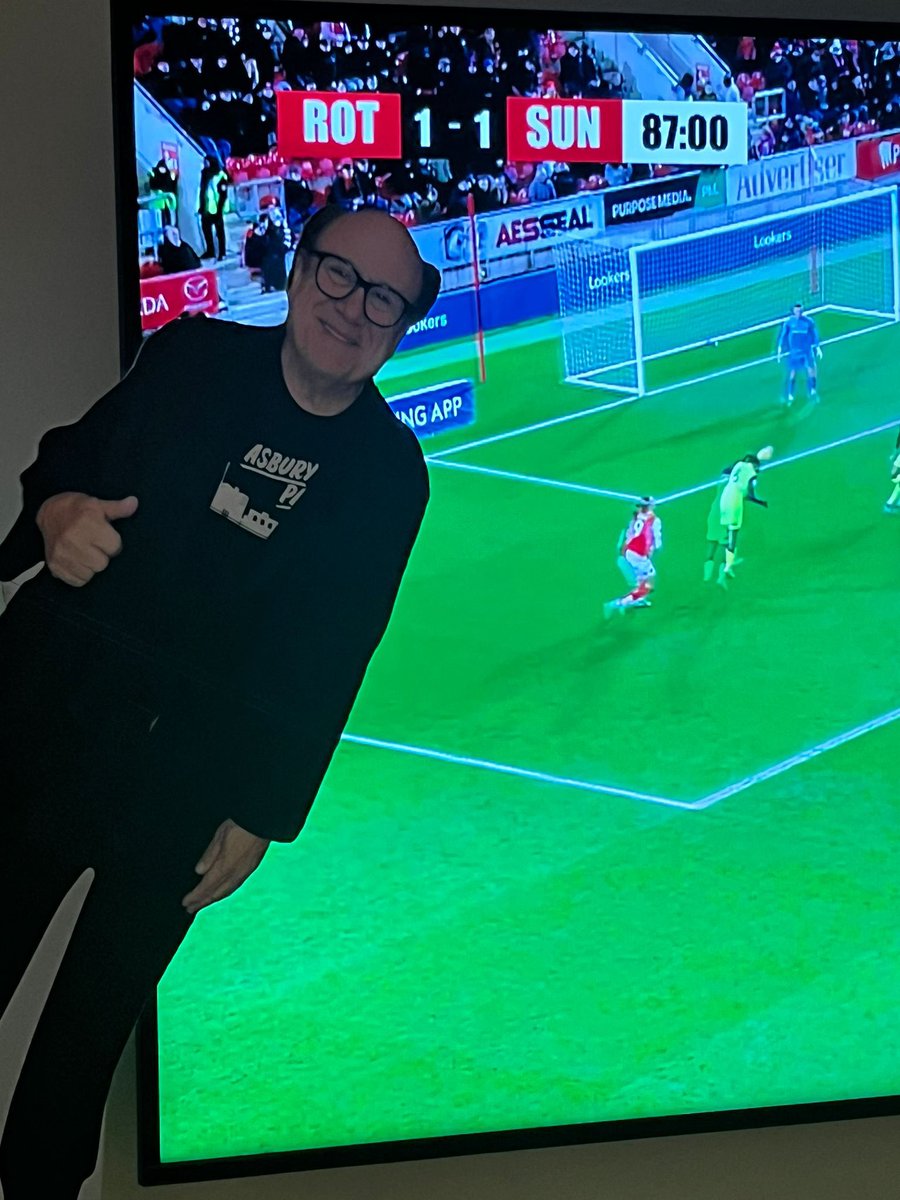 MullerMiss's tweet photo. #askdanny #safc https://t.co/sCOaApqwo3