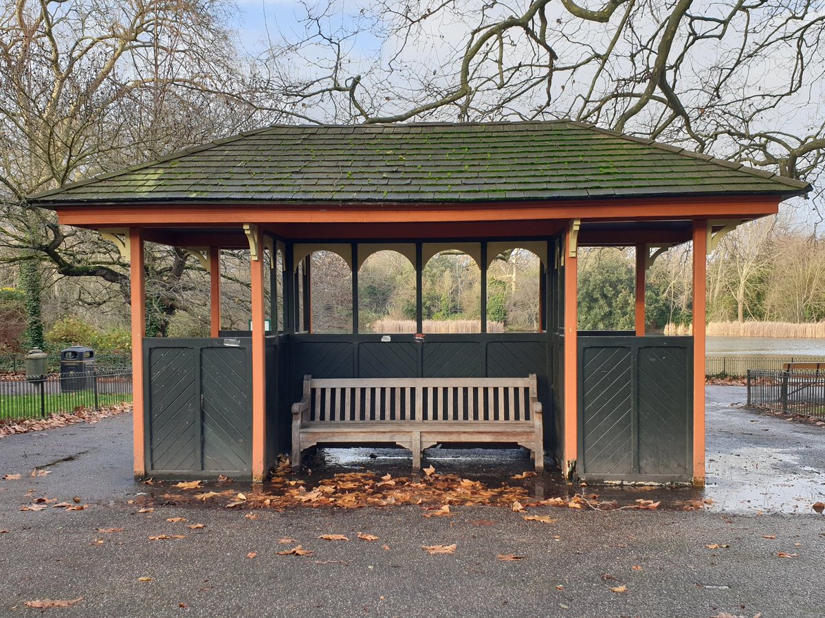 GeraldM64883070's tweet photo. Winter - Park shelter. Battersea Park, London. @BatterseaPkSW11 #lifeinlondon #londonparks #Winterinlondon https://t.co/f1ILpXrdxH