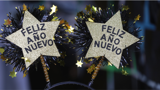 arcoirisvg's tweet photo. Llega un nuevo año ,y con el , nuevos retos, nuevas posibilidades y grandes planes.
Muy Feliz Año Nuevo !!!.
📷📷📷📷📷📷📷📷📷 https://t.co/cBPivepClx