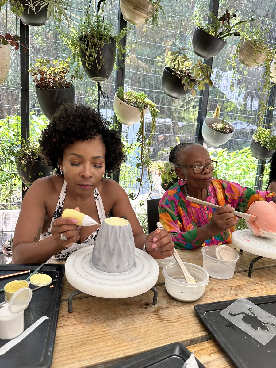 FabAcademic's tweet photo. Went on a clay painting date with my mother😍😍 https://t.co/ER8FKZF2Y4