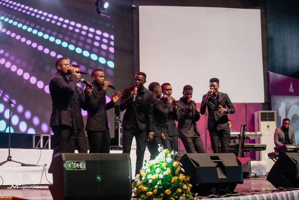 Lightbearerstz's tweet photo. Tunamshukuru na kumtukuza Mungu kwa huduma ya New Jerusalem Brothers @newjerusalembrothers katika siku yetu ya kuadhimisha miaka 10 ya utume.
Hakika Mungu ameonekana juu yetu na katika Maisha yetu.
πΈπΈπΈ @jvrstudios_
#LBat10 #throughitall #thelightbearerstz https://t.co/DZzgMvFVeX