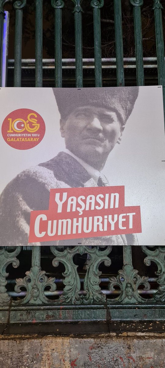 Bu bir karakter meselesidir. Yeter bu Arap seviciliğiniz. Maçı Atatürk Olimpiyat stadına alın 80 bin kişi izlesin.