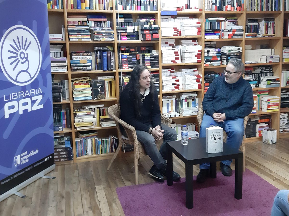 LibrariaPaz's tweet photo. David Gago Sampedro  presentou 'Sima', libro octavo da saga 'El diario de Ertélion' acompañado de Miguel Gonzalez Beltran https://t.co/xql9NgLI29