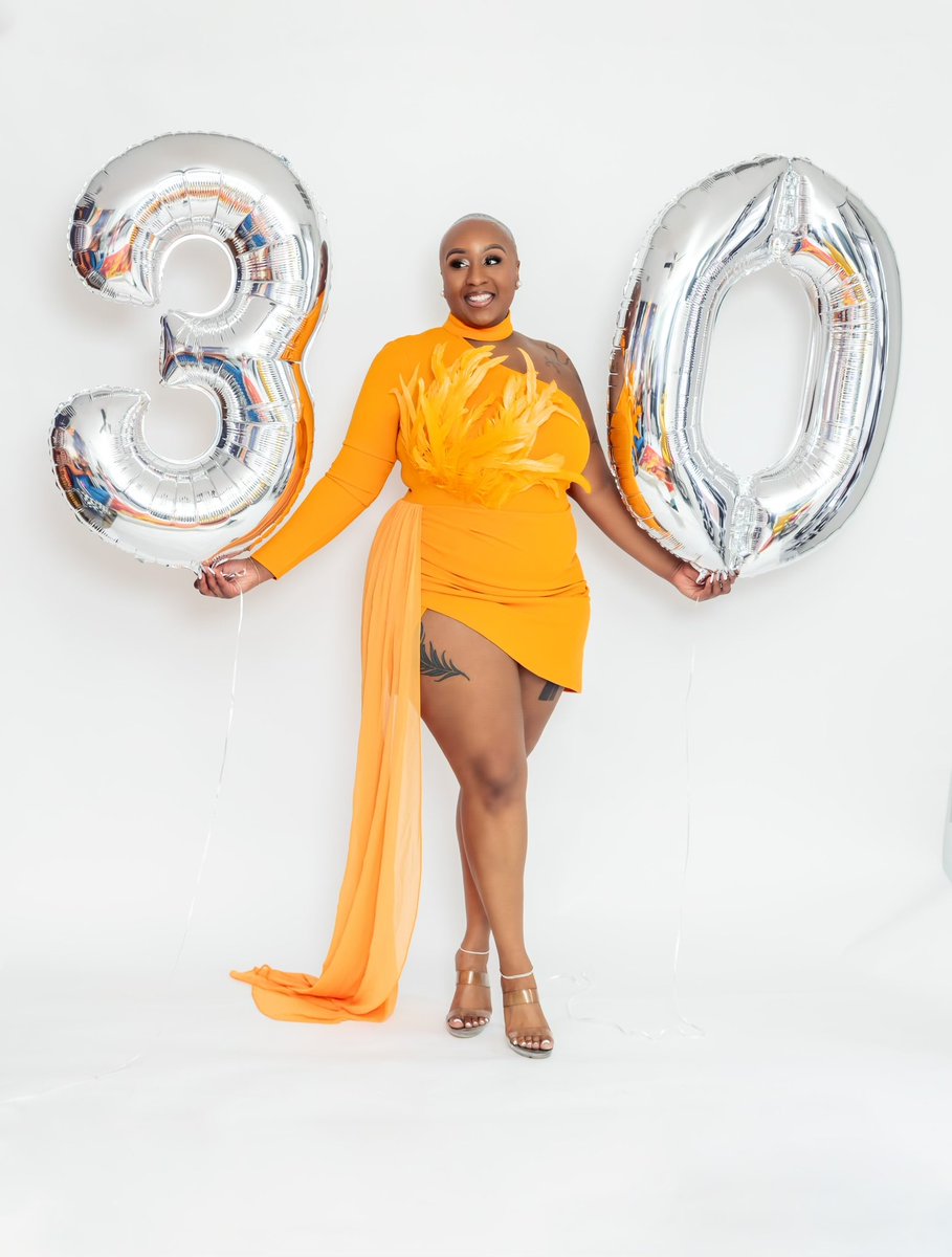 December 23, Capricorn 🧡🫶🏽🤍