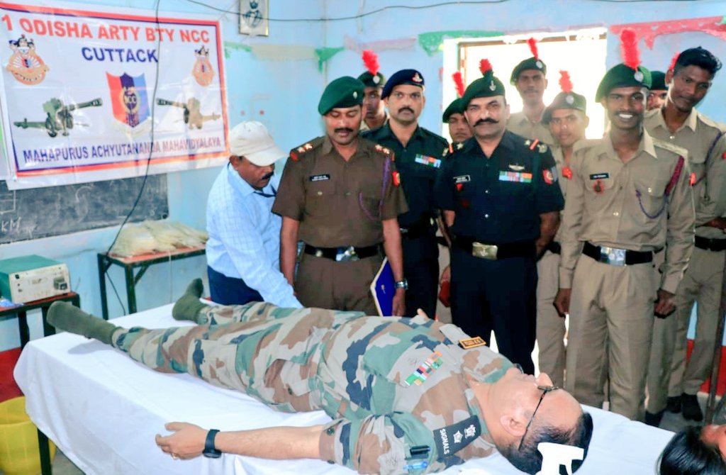 OneODArtyBtyNCC's tweet photo. Blood &amp; organ donation awareness campaign organized for #YouthOfOdisha #NUAOdisha at M A Mahavidyalaya,Nemalo by #1ODArtyBtyNCC #NCCCuttackGp.#OC1ODArtyBtyNCC inaugurated the event &amp; led by self-example. ANO,Cdt and students donated 55 units @utkalpride @NCCDteOdisha @DHE_Odisha https://t.co/s14uXJN4tR