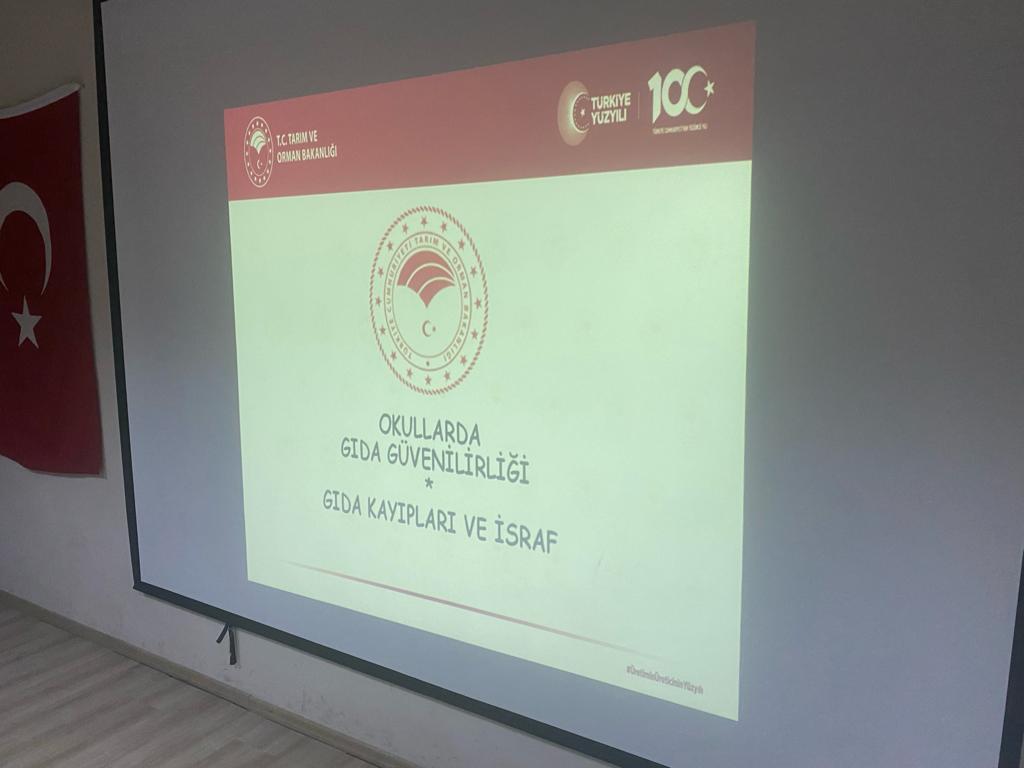 torulmem's tweet photo. İlçemiz 15 Temmuz Şehitler İlkokulunda öğrenim gören öğrencilerimize Gıda ve Hijyen Eğitimi, ilçemiz İlçe Tarım ve Orman Müdürlüğü ekiplerince yapıldı. https://t.co/kuBwHJhRsb