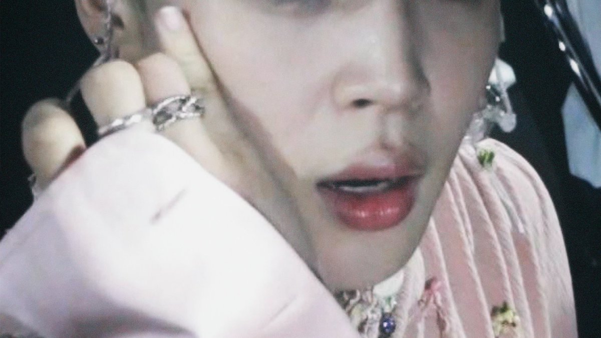 librafolders's tweet photo. dainty jimin https://t.co/XLwma0q3Oa