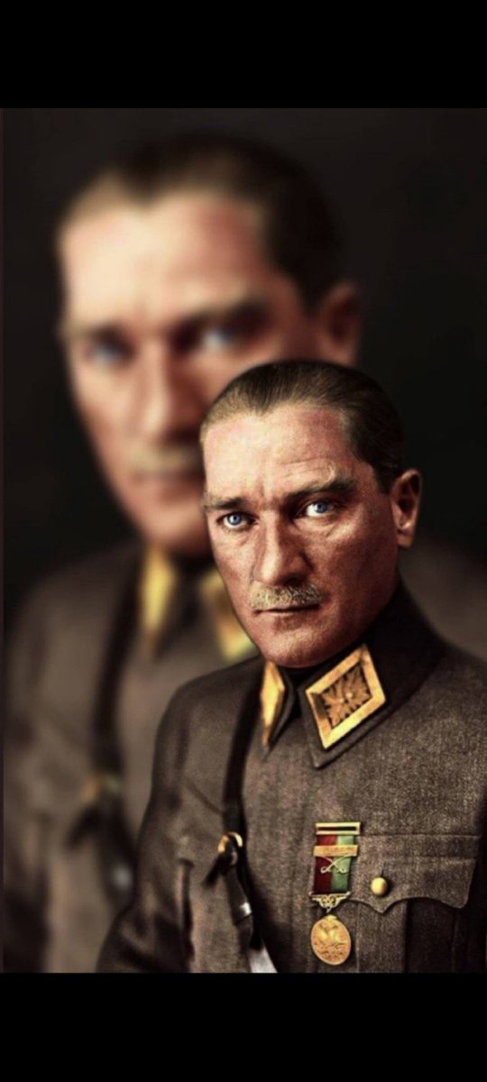 Onr051905's tweet photo. Atatürk kırmızı çizgimizdir!! https://t.co/T4yqWRurjH