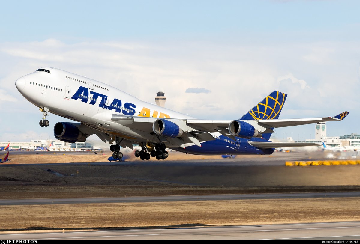 JetPhotos tweet media