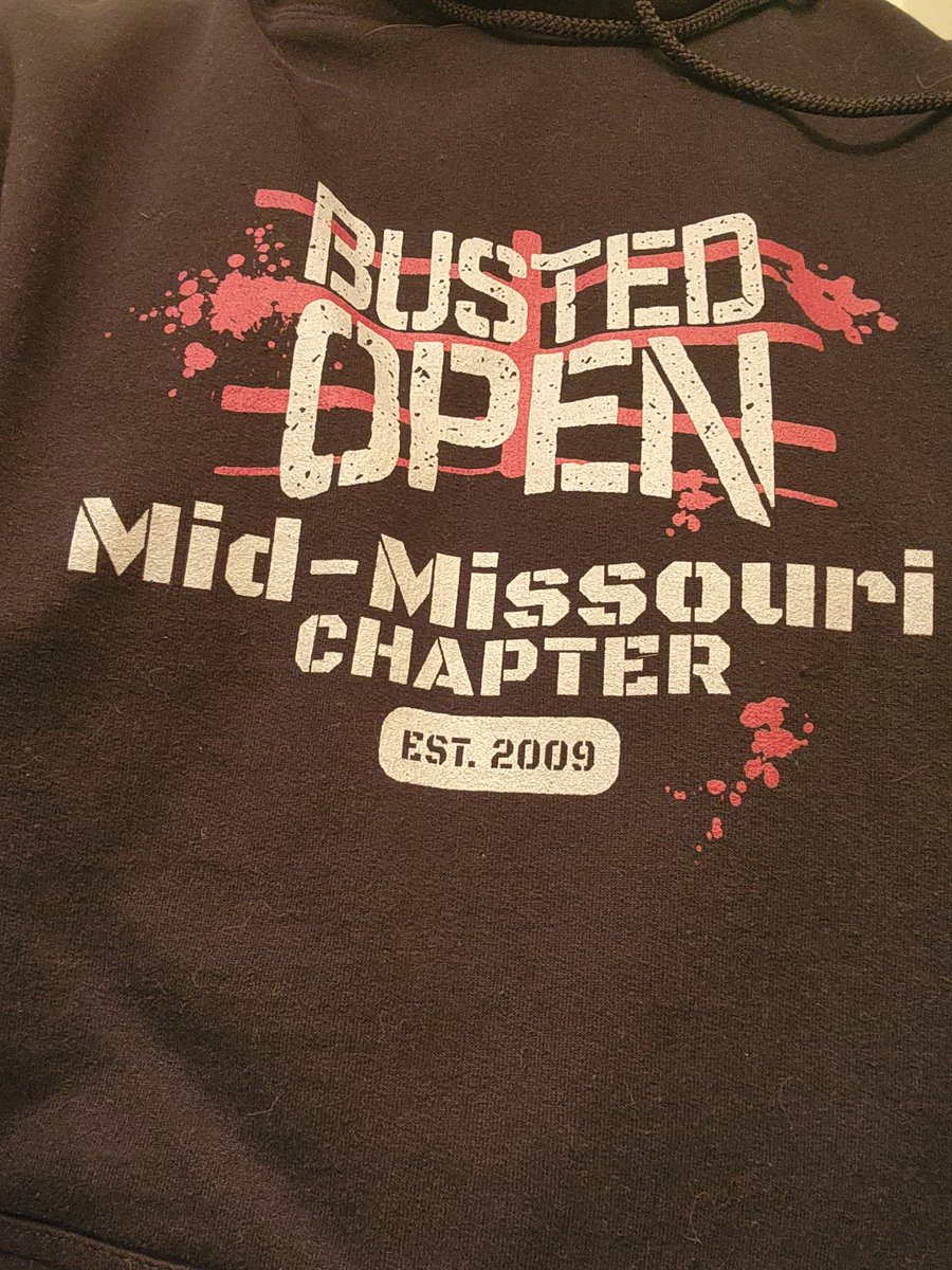 @bullyray5150 @BustedOpenRadio @davidlagreca1 @THETOMMYDREAMER @TheMarkHenry The wife hooked me up for the holidays. #BustedOpen24/7