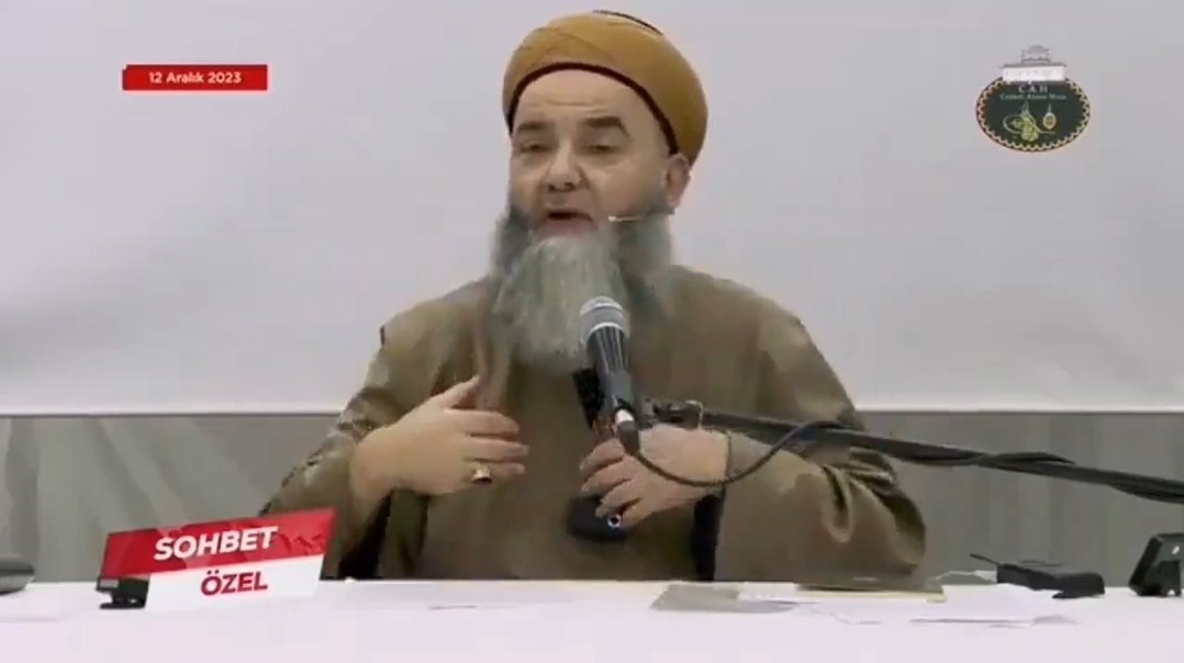 " Arapları sevmeyen kafirdir" diyen bu şarlatanı unutmayın..